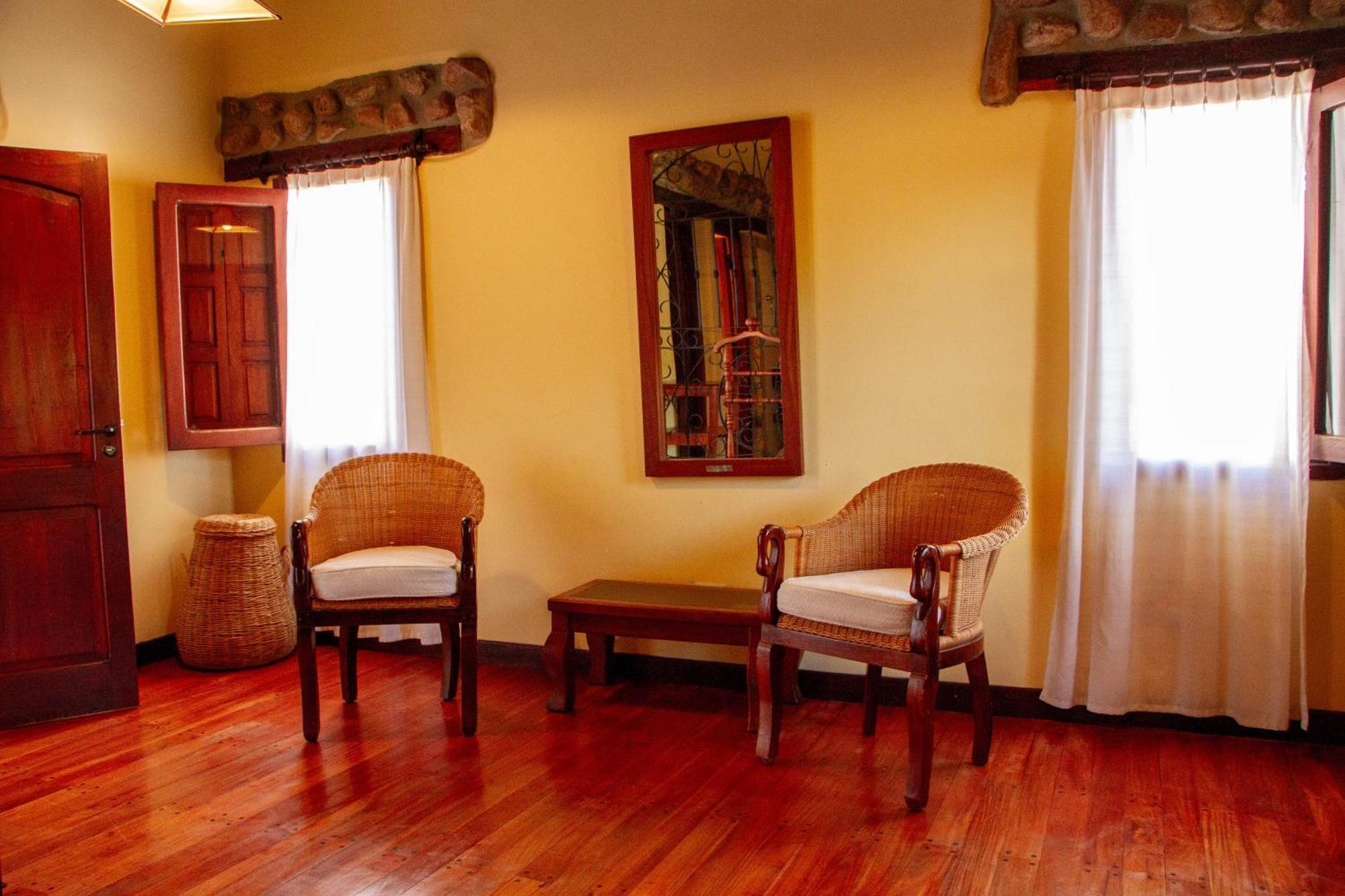 Hotel Killa Cafayate Bagian luar foto